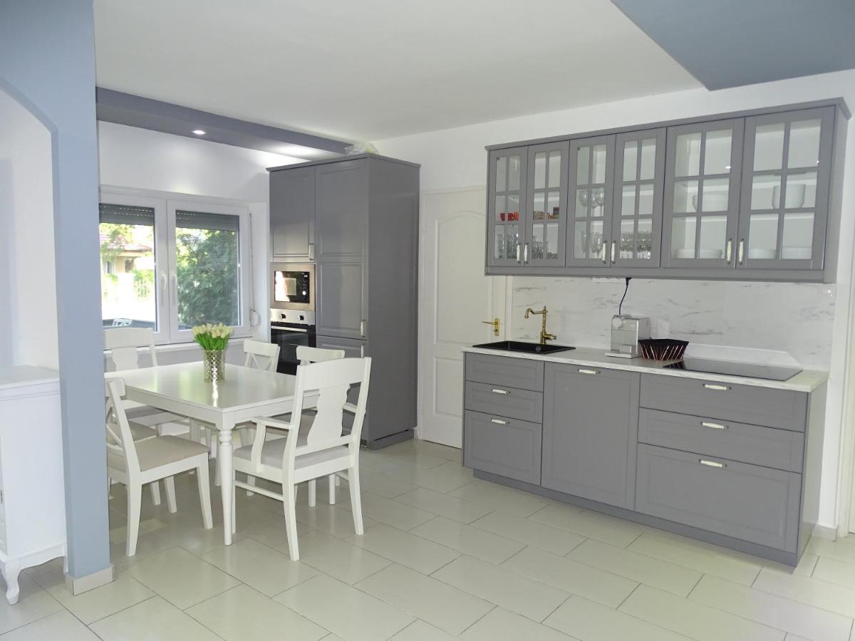 Dorothy Apartman Siófok Esterno foto